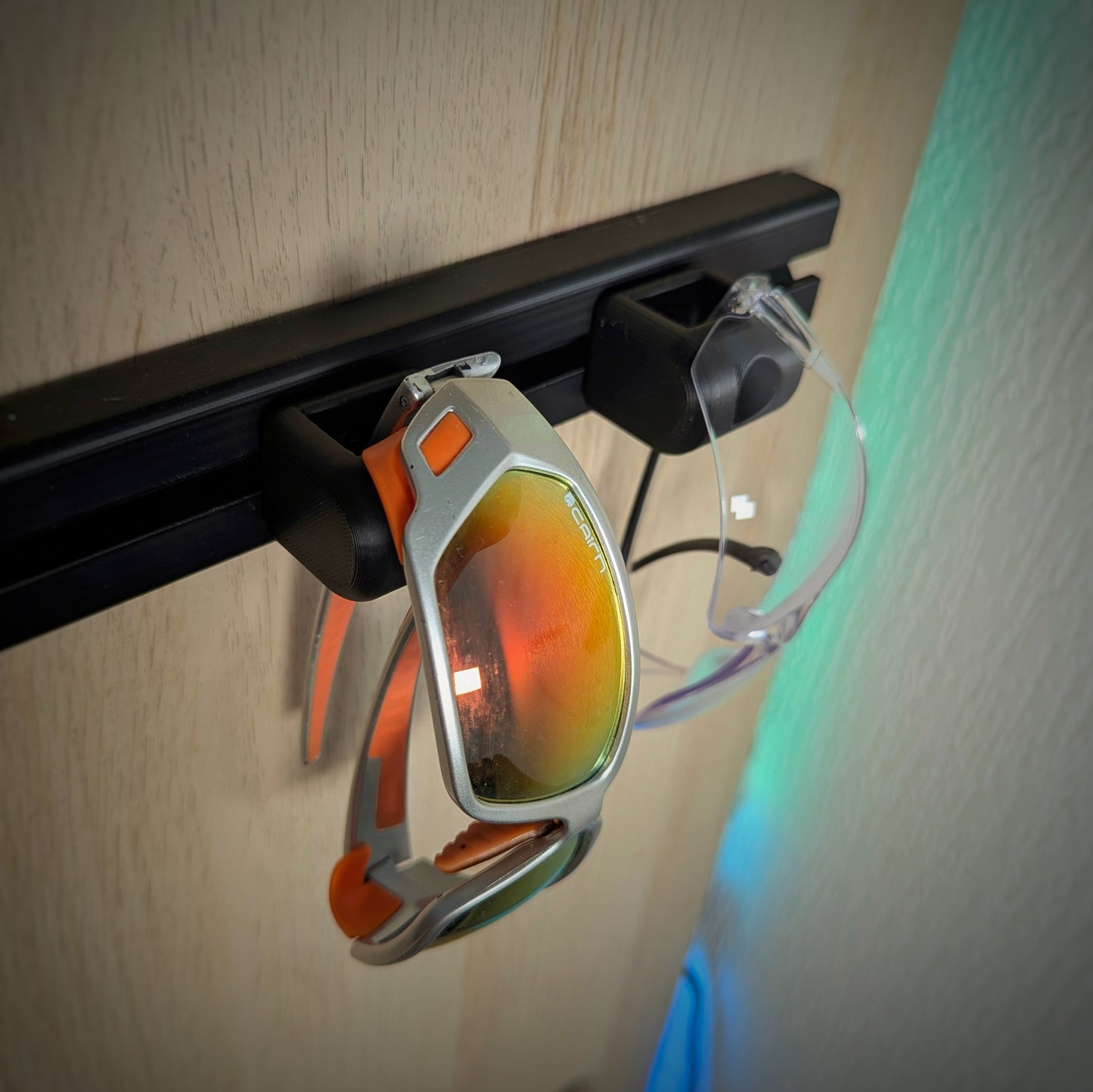 Aufbewahrungshalter für Fahrradbrillen