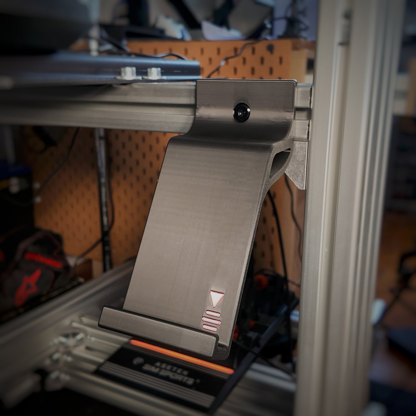 Sim Racing Smartphone Mount